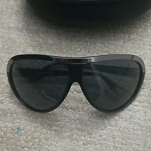 Sunglasses Giorgio Armani - Picture 2 of 5